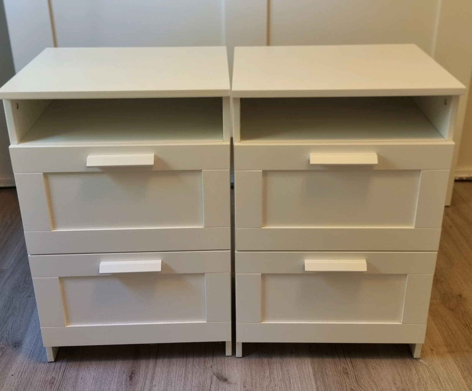 IKEA Brimnes nachtkastje wit (2 stuks) | hele goede staat
