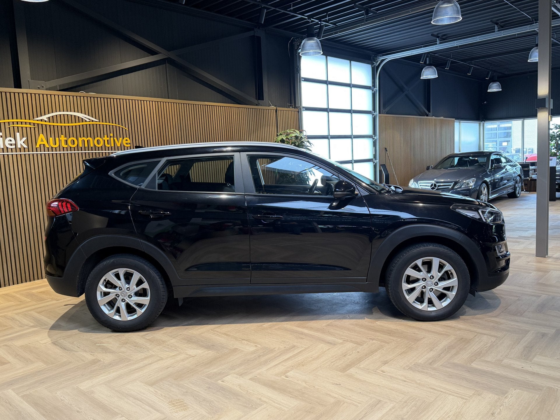 Hyundai Tucson 1.6 T-GDi Comfort 4WD (bj 2018, automaat), Auto's, Dealer onderhouden, Gebruikt, 4 cilinders, Met garantie (alle)