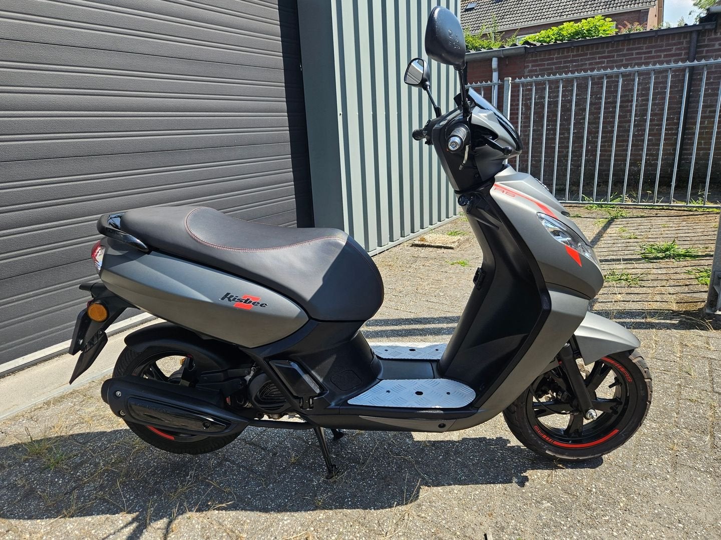 PEUGEOT KISBEE RS 4T E4 BROM 2019 MAT GREY 4722KM TOPSTAAT!, Overige modellen, Onbekend, Ophalen of Verzenden, Zo goed als nieuw