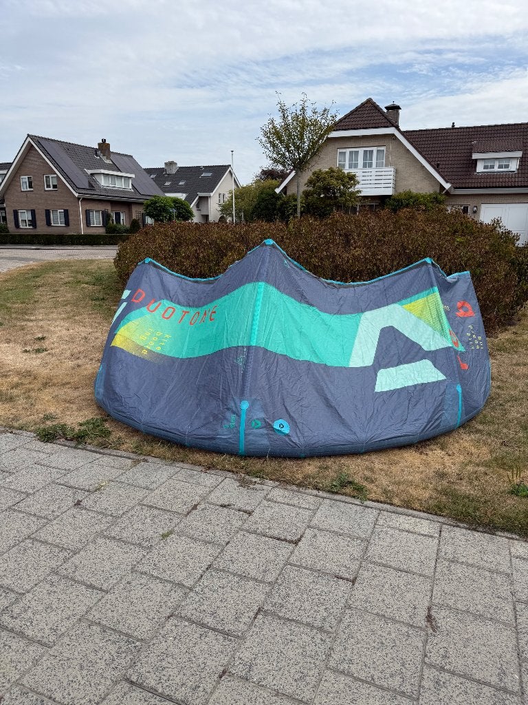 Duotone Rebel 8M model 2020, Watersport en Boten, Kitesurfen, Gebruikt, 8 m², Geen board, Ophalen of Verzenden