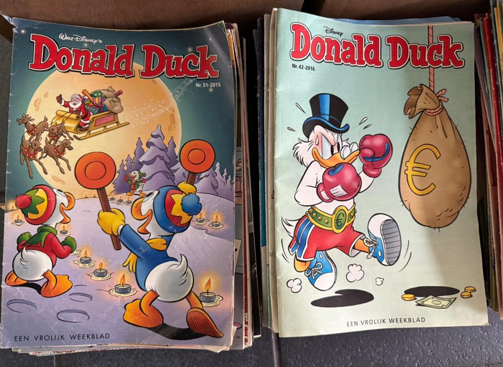 Donald Duck, Boeken, Stripboeken, Meerdere stripboeken, Ophalen of Verzenden, Gelezen