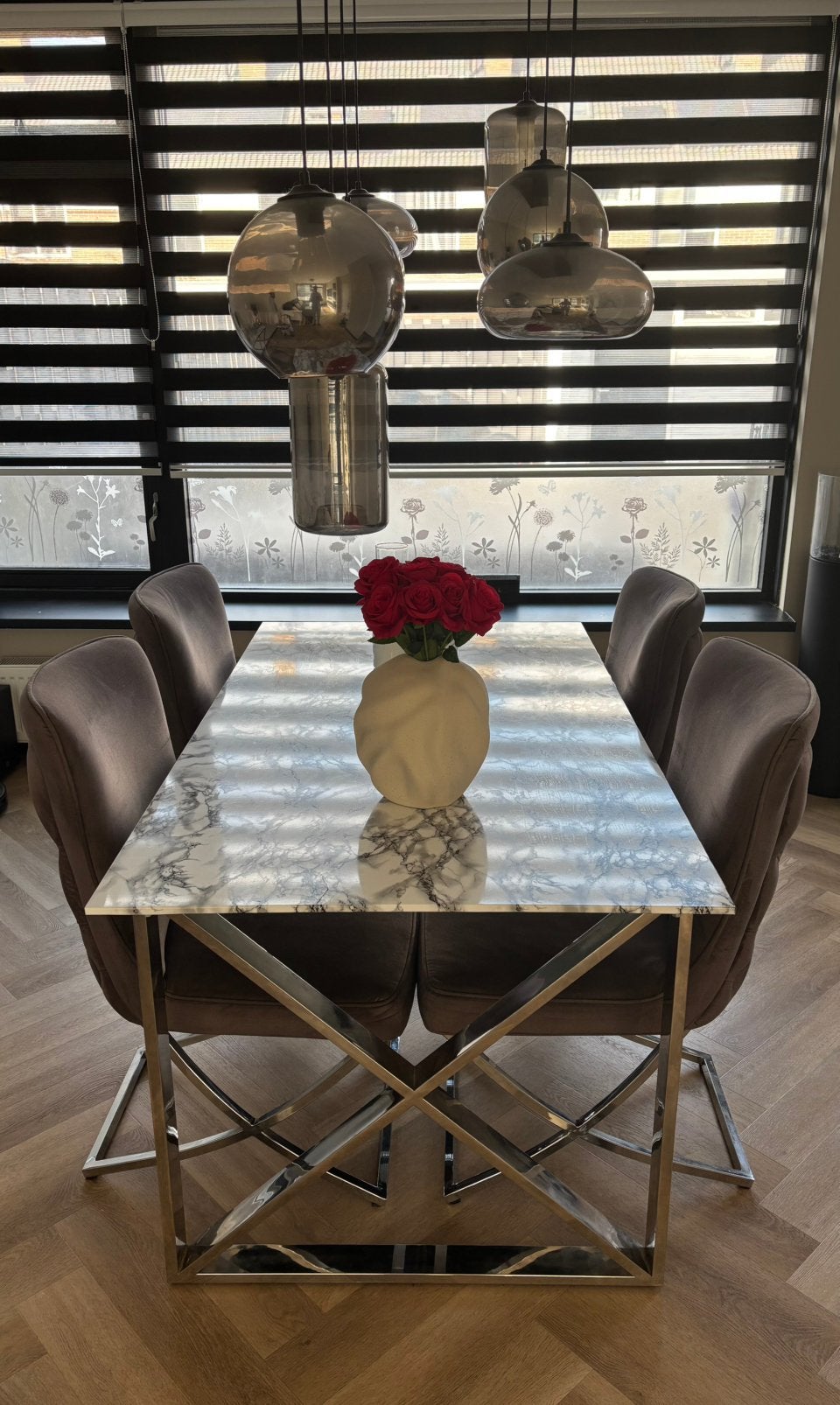 Erick kuster stijl eettafel met 4 velvet eettafel stoelen, Huis en Inrichting, Complete eetkamers, Ophalen, Zo goed als nieuw