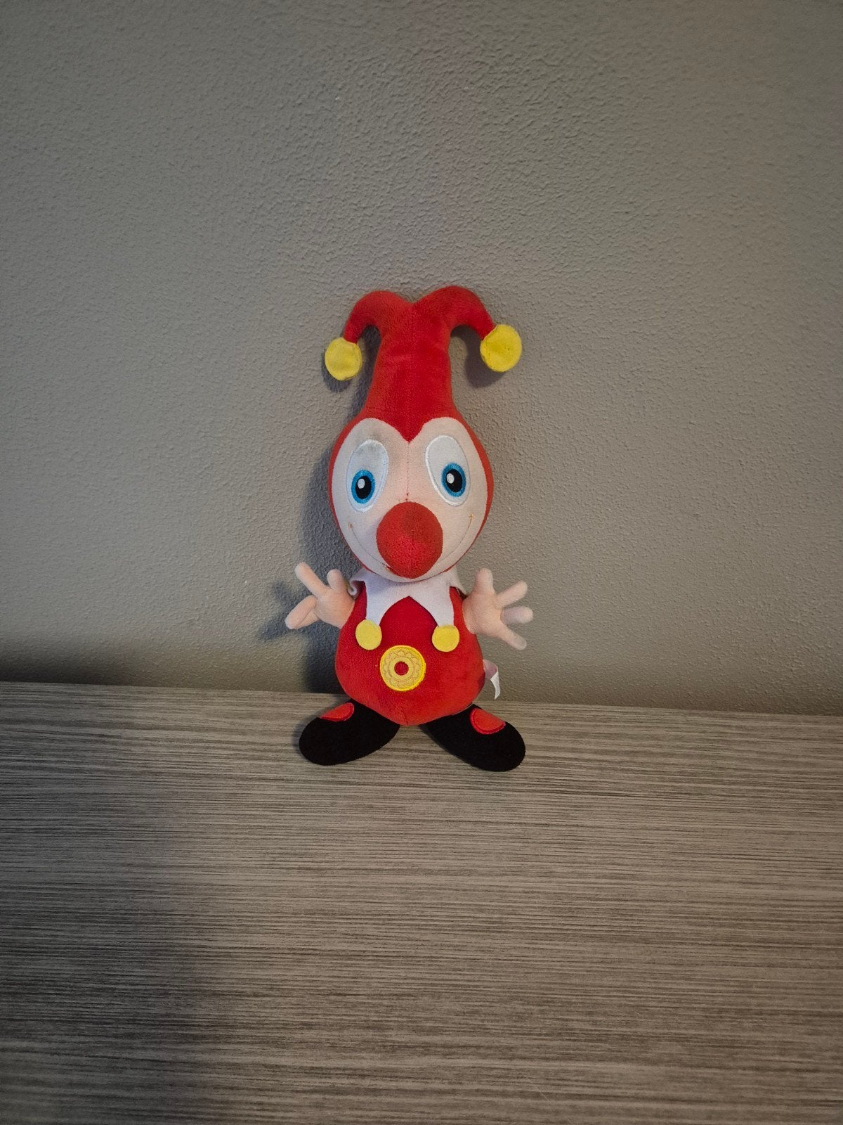 Efteling jokie, Kinderen en Baby's, Speelgoed | Knuffels en Pluche, Overige merken, Overige typen, Ophalen of Verzenden, Rood