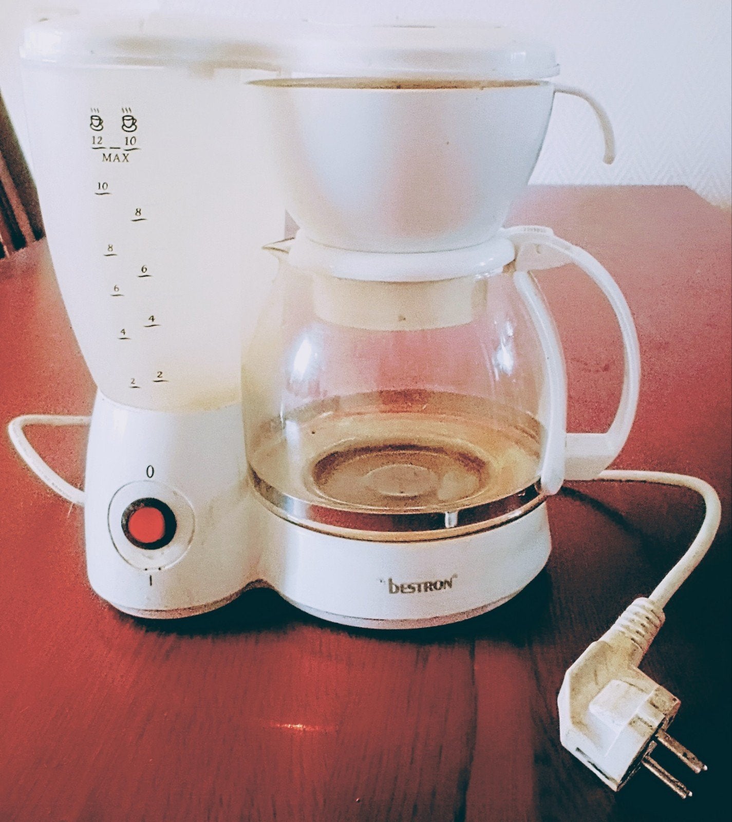 Bestron ACM608W Koffiezetapparaat Wit, Witgoed en Apparatuur, Koffiezetapparaten, Stoompijpje, 10 kopjes of meer, Koffiemachine
