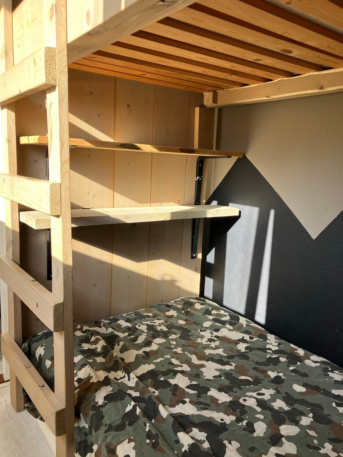 Stapelbed 181x93,5 met matrasmaat 170x80 en plankjes, Huis en Inrichting, Slaapkamer | Stapelbedden en Hoogslapers, Ophalen, Gebruikt