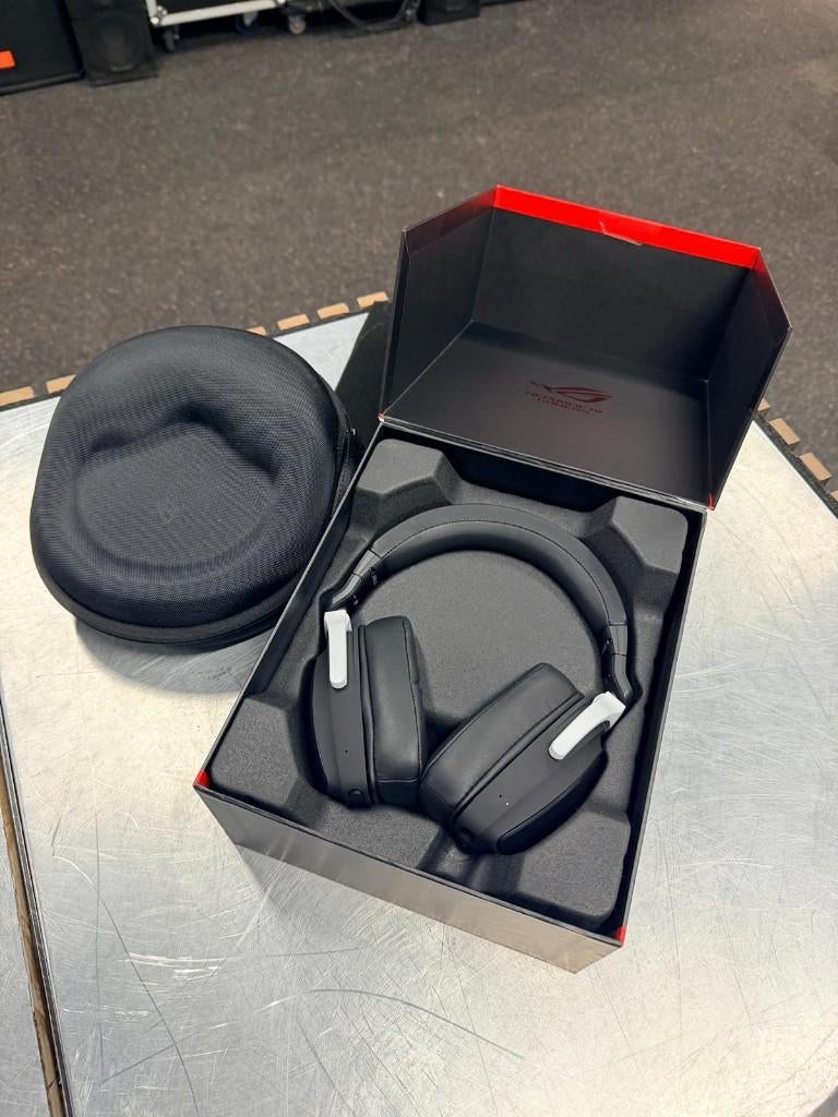 ASUS ROG Delta S Wireless Headset | ZGAN | Compleet, Ophalen of Verzenden, Zo goed als nieuw, ASUS ROG, Over-ear