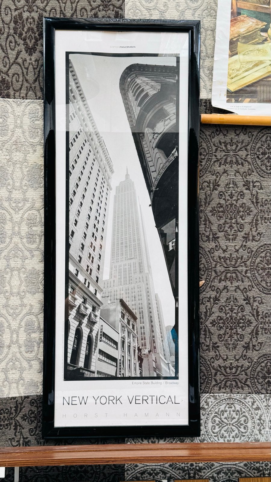 Ingelijste New York Vertical Poster van Horst Hamann, Minder dan 50 cm, Oorspronkelijke maker, Ophalen of Verzenden, Zo goed als nieuw