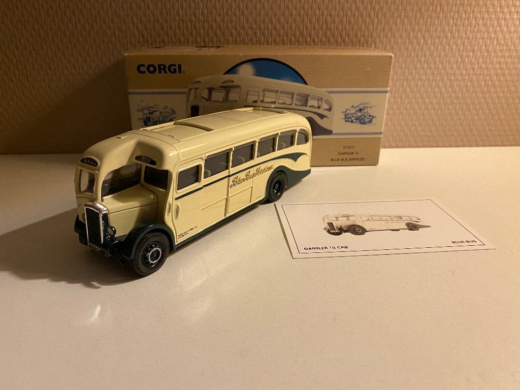 Corgi - Daimler 1/ 2 Cab Blue Bus Services, Ophalen of Verzenden, Nieuw, Bus of Vrachtwagen, Corgi