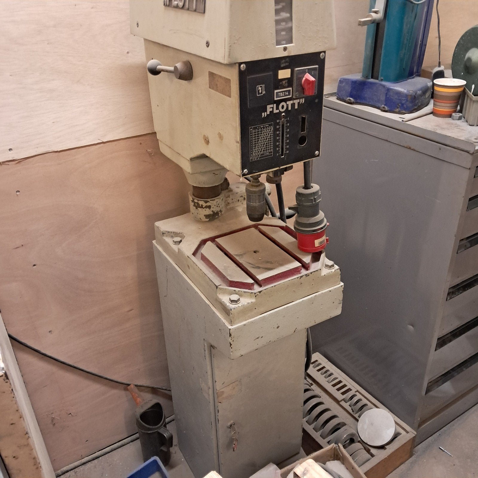 Robuuste Flott Kolomboormachine - Perfect voor Werkplaats, Doe-het-zelf en Verbouw, Gereedschap | Boormachines, Ophalen of Verzenden