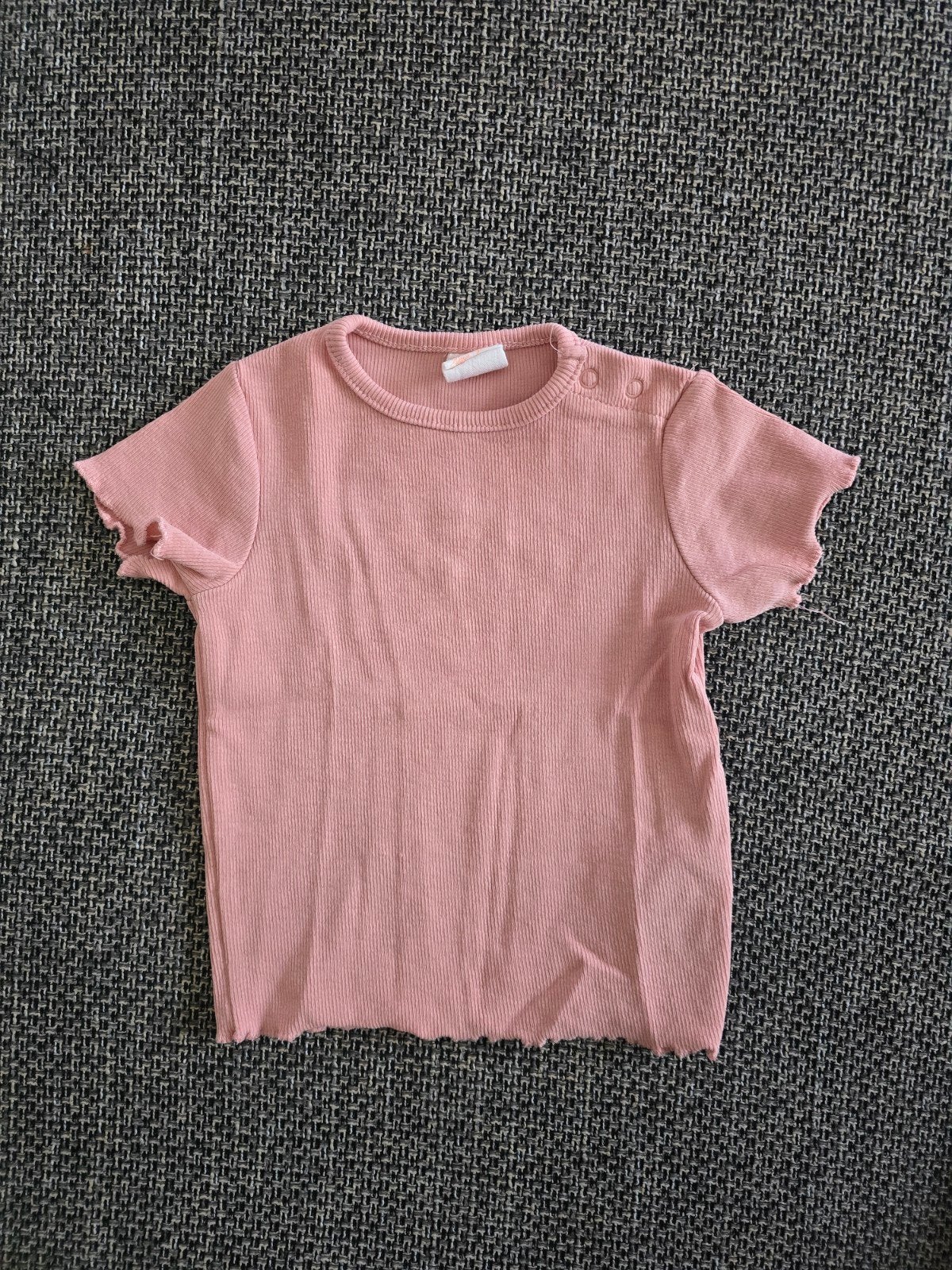 Roze T-shirtje maat 68, Kinderen en Baby's, Gebruikt, Meisje, Ophalen of Verzenden, Hema