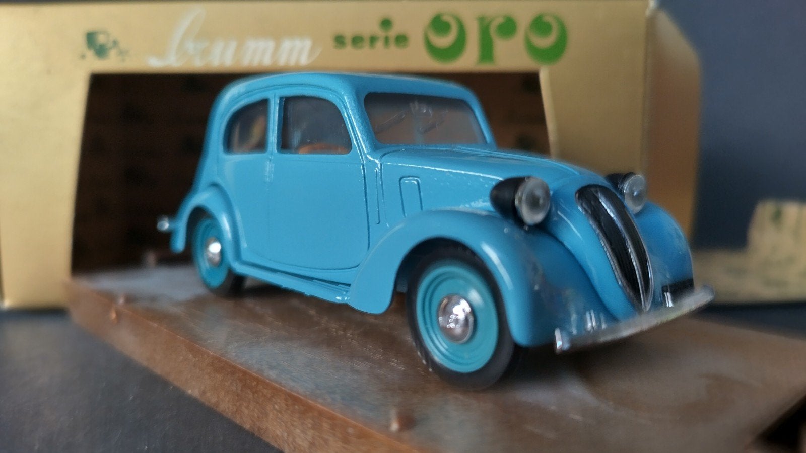 Fiat 508 c Berlina 1:43 Brumm Pol, Hobby en Vrije tijd, Overige merken, Auto, Verzenden, .