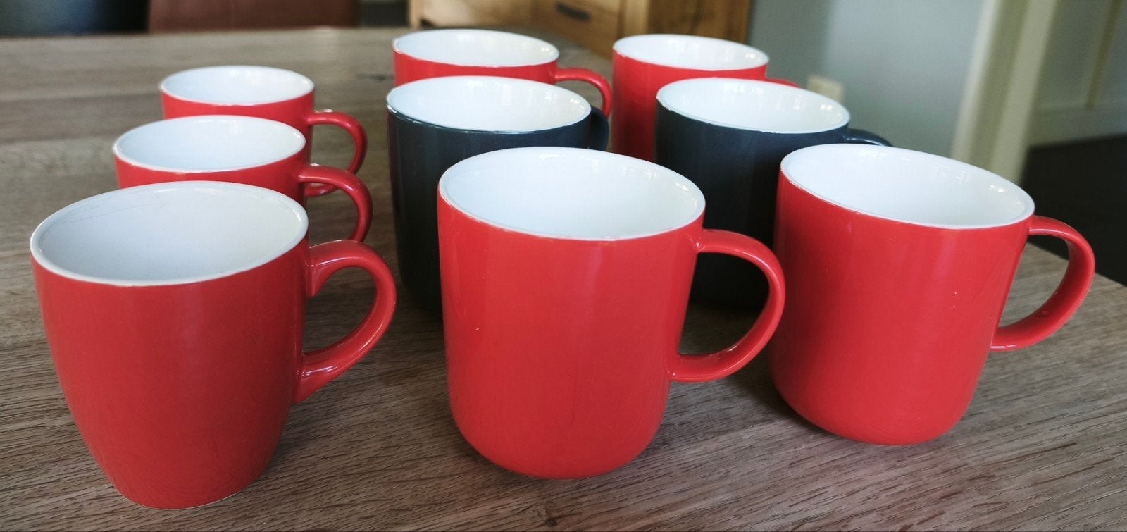 Negen HEMA mokken, rood en grijs, zo goed als nieuw, Hema, Keramiek, Zo goed als nieuw, Modern