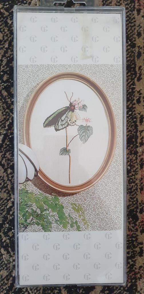 zeldzaam vlinder vintage borduurpakket thea gouverneur, Hobby en Vrije tijd, Borduren en Borduurmachines, Verzenden, Nieuw, Handborduren