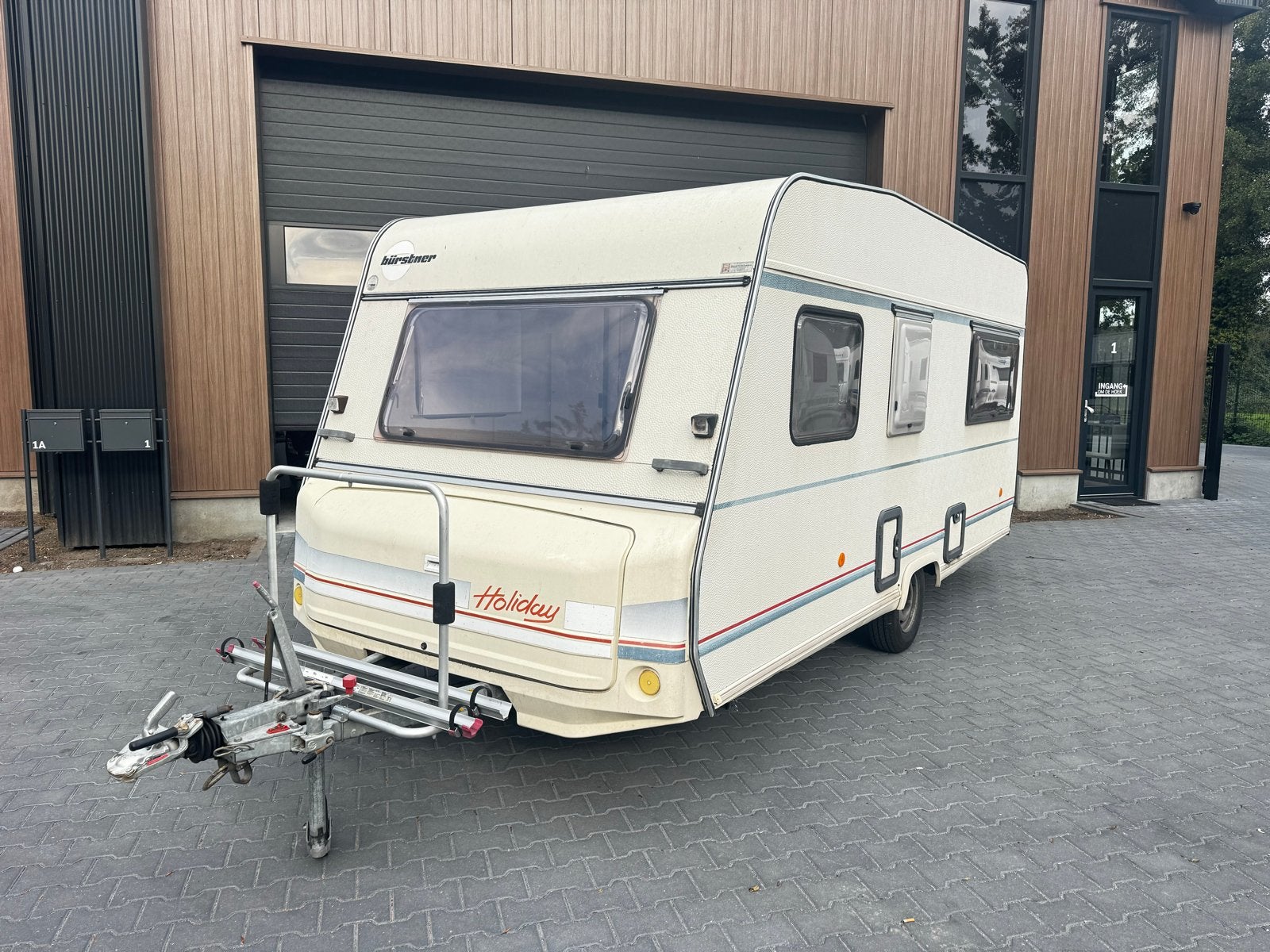 Burstner 430 Holiday - Lichtgewicht Caravan met Luifel, Caravans en Kamperen, Bedrijf, 750 - 1000 kg, Bürstner, Luifel