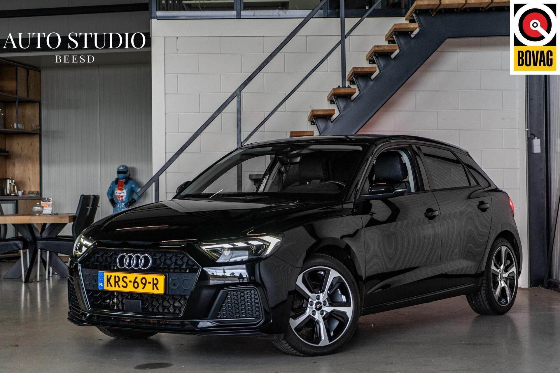 Audi A1 Sportback 30 TFSI 110PK | Carplay | Stoelverwarming, Auto's, Audi, Stof, Met garantie (alle), Zwart, Bedrijf