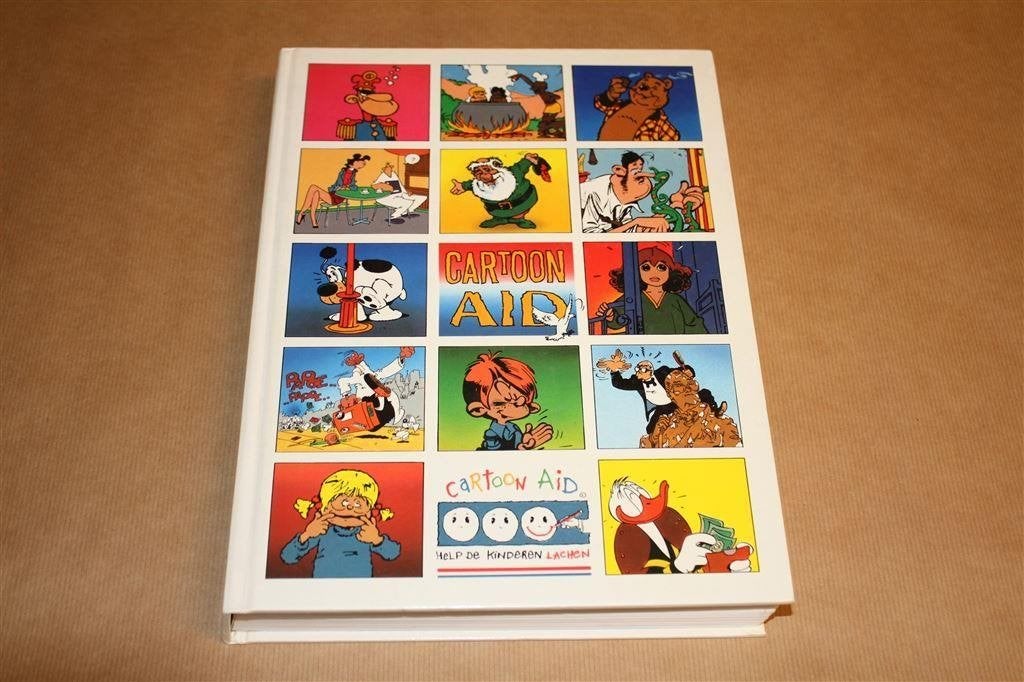 Cartoon Aid. Voerbalverhalen/Strips. Rode kruis., Eén stripboek, Ophalen of Verzenden, Gelezen