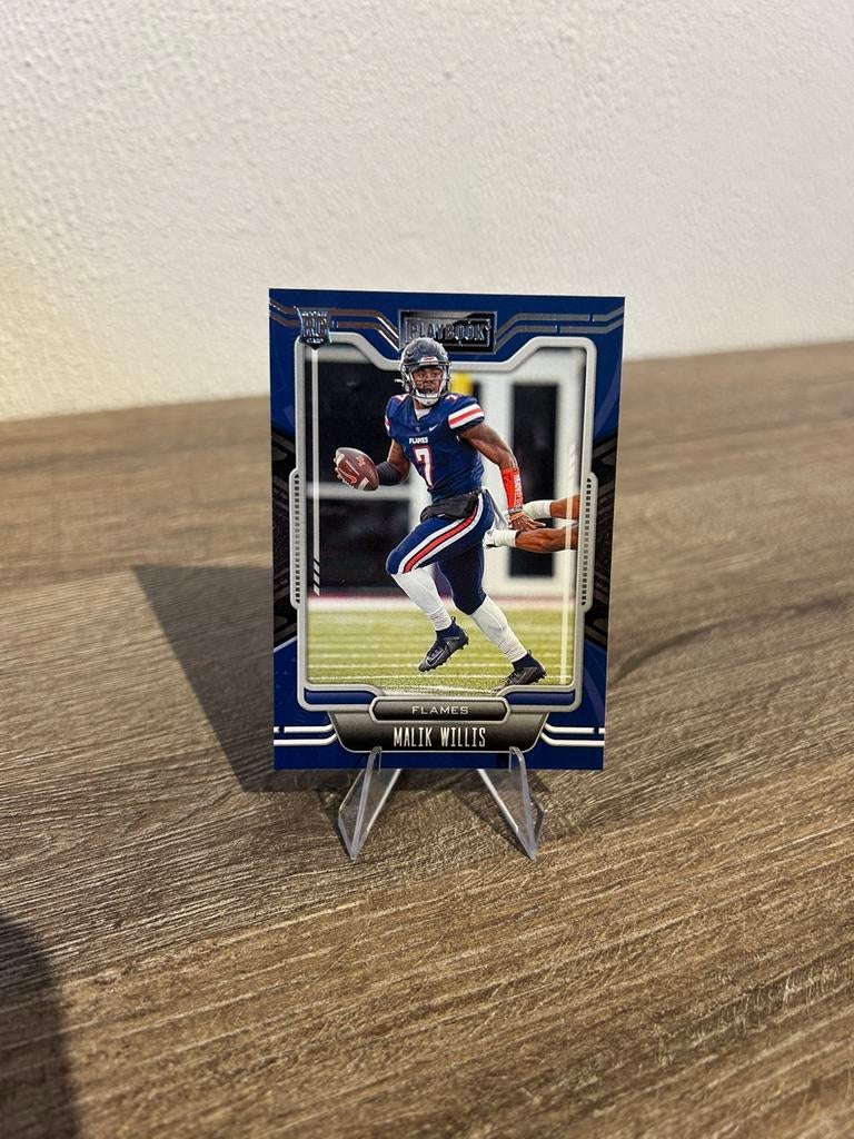 Malik Willis 2022 Panini Chronicles Playbook RC Rookie #2, Ophalen of Verzenden, Zo goed als nieuw, Buitenlandse clubs, Poster, Plaatje of Sticker