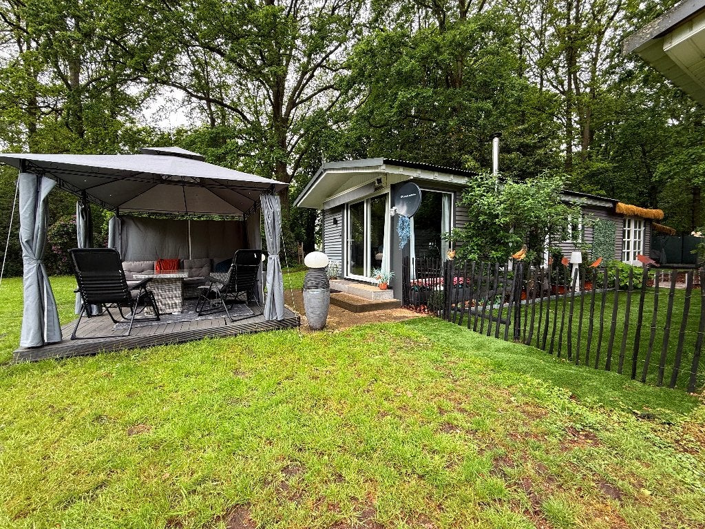 4-pers recreatiewoning met luxe terrassen in Belgische bosse, Tot en met 4
