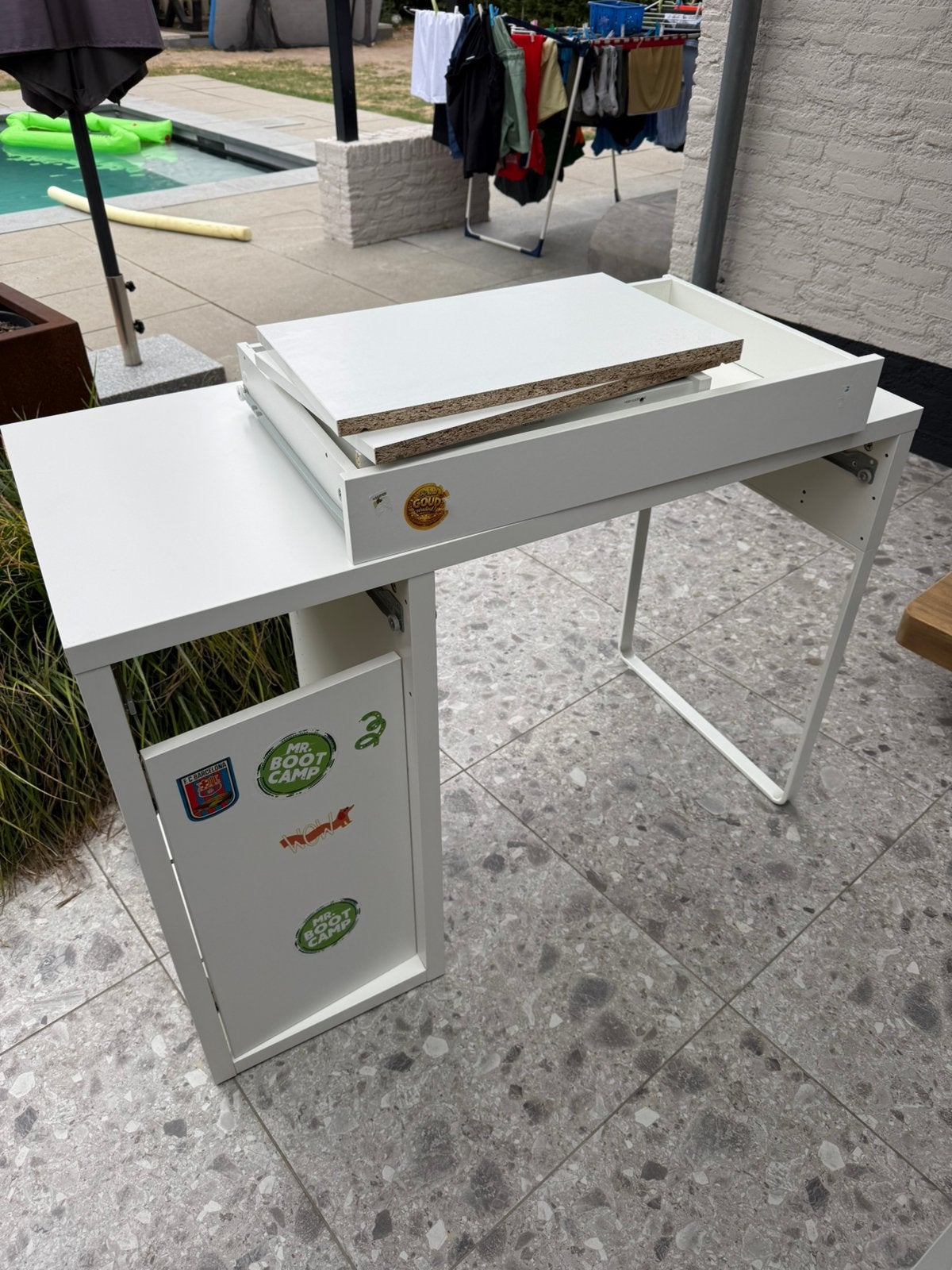 Kinderbureau (ikea) in goede staat, gratis afhalen!, Ophalen, Zo goed als nieuw