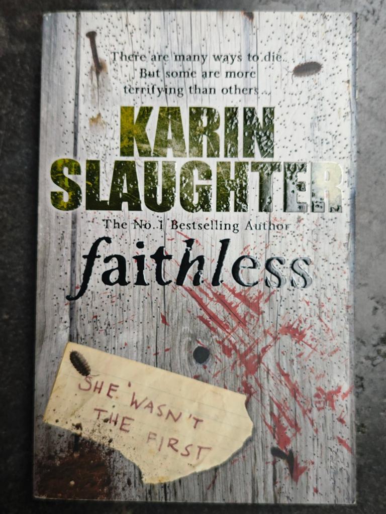 Karin Slaughter - Faithless, Ophalen of Verzenden, Zo goed als nieuw, Karin Slaughter