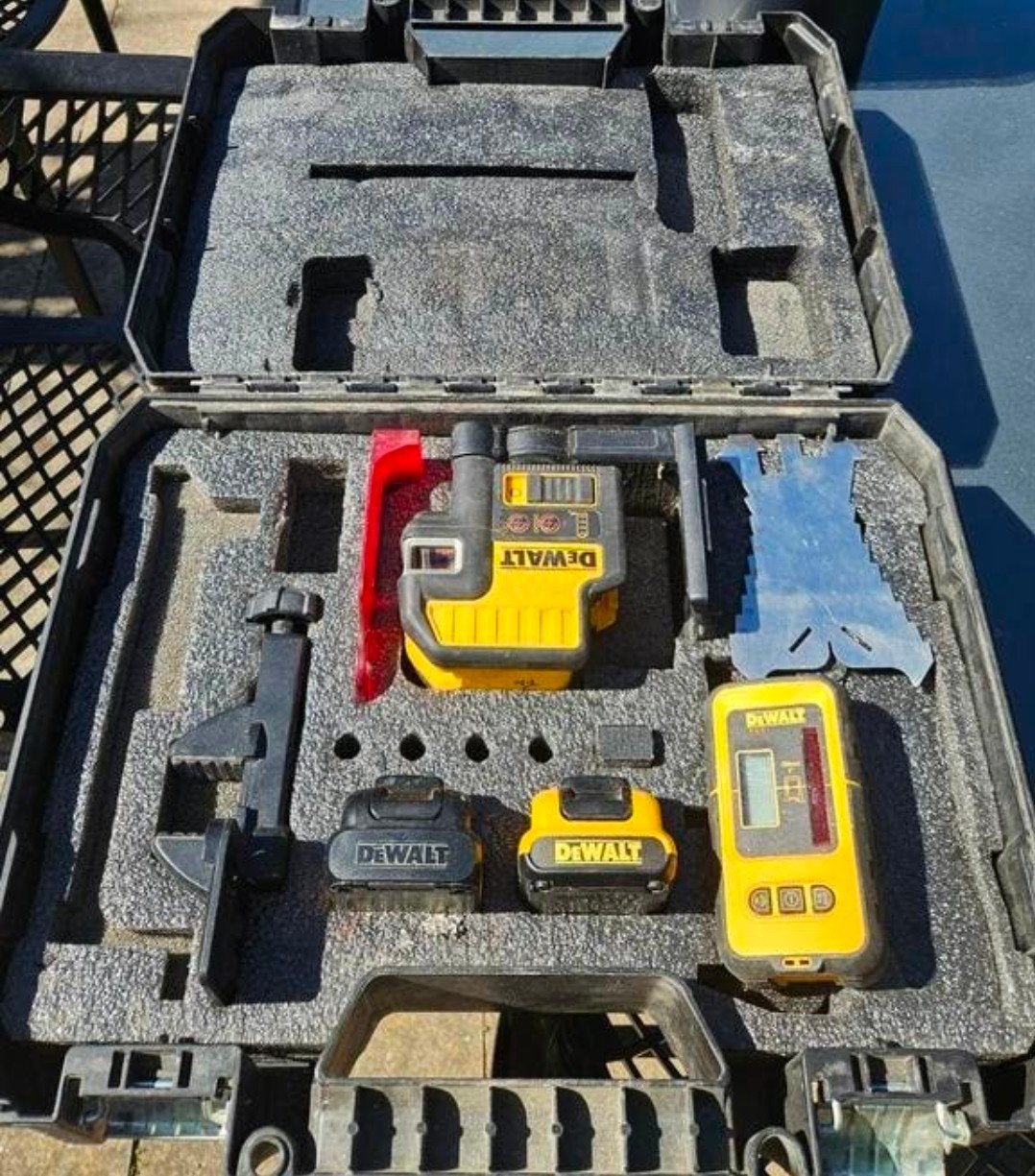Dewalt DCE0822R Type 1 Zelfnivellerende Kruislijnlaser Rood, Ophalen, Gebruikt, Overige meters