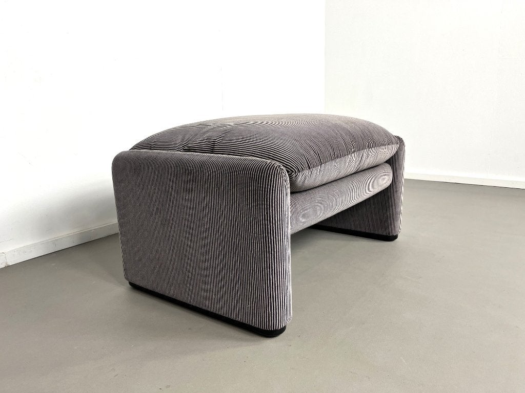 Maralunga hocker ,Vico Magistretti voor Cassina, jaren 70., Ophalen, Zo goed als nieuw, 75 tot 100 cm, Minder dan 150 cm