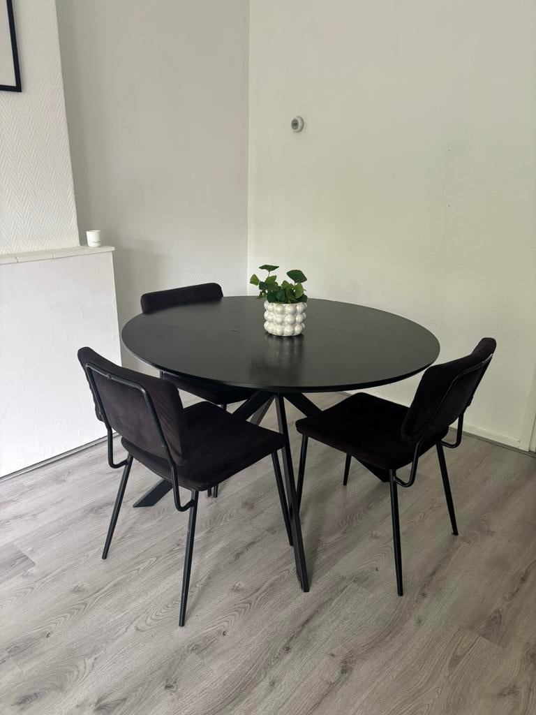 WOOOD Bruno ronde eettafel – zwart, Huis en Inrichting, Tafels | Eettafels, Ophalen, Zo goed als nieuw, Rond, 100 tot 150 cm