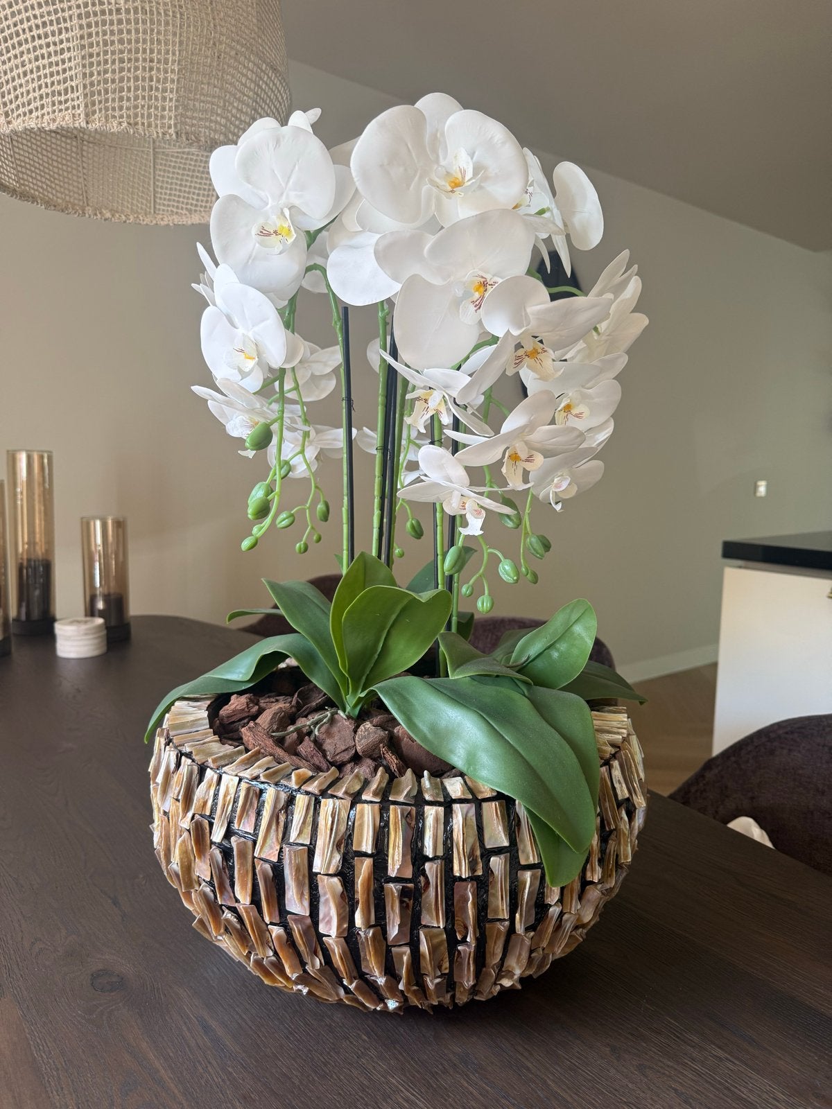 Schelpen vaas met orchidee - Nieuwstaat, Ophalen, Zo goed als nieuw, Wit, Overige materialen