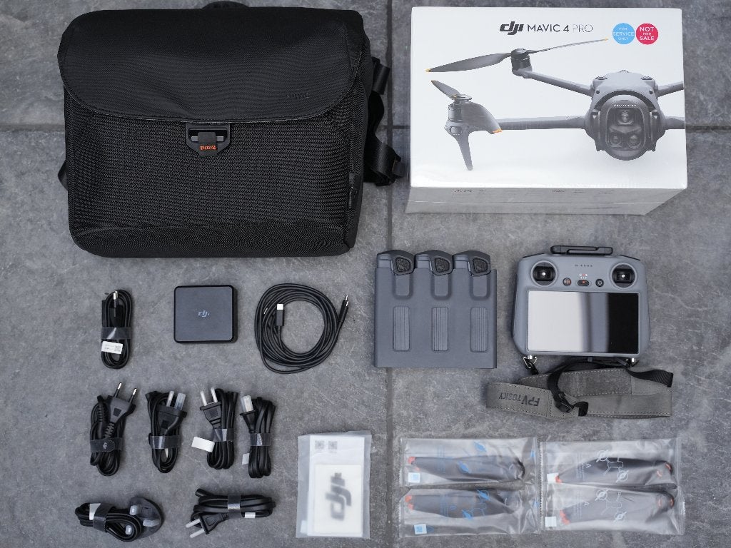 DJI Mavic 4 Pro Fly More Combo + RC2 Smart Controller, Ophalen of Verzenden, Zo goed als nieuw