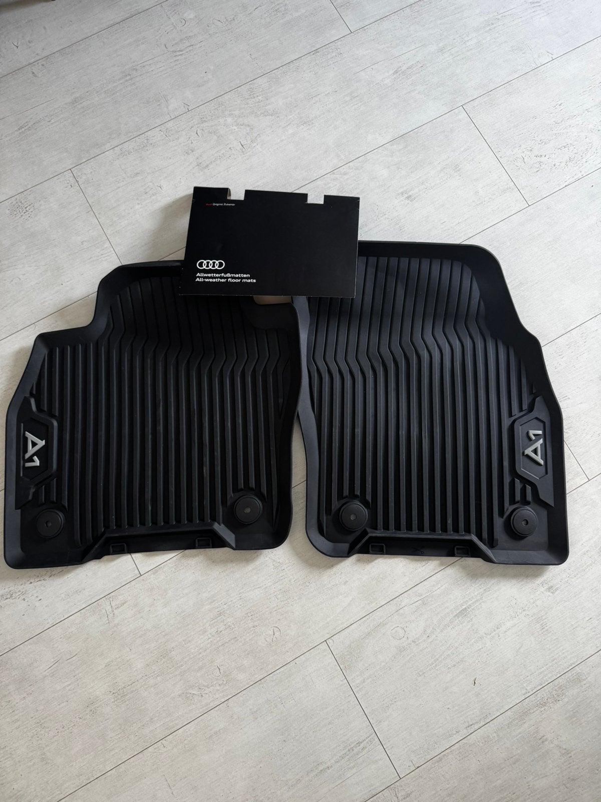 Audi A1 Premium rubberen automatten origineel., Ophalen of Verzenden, Nieuw