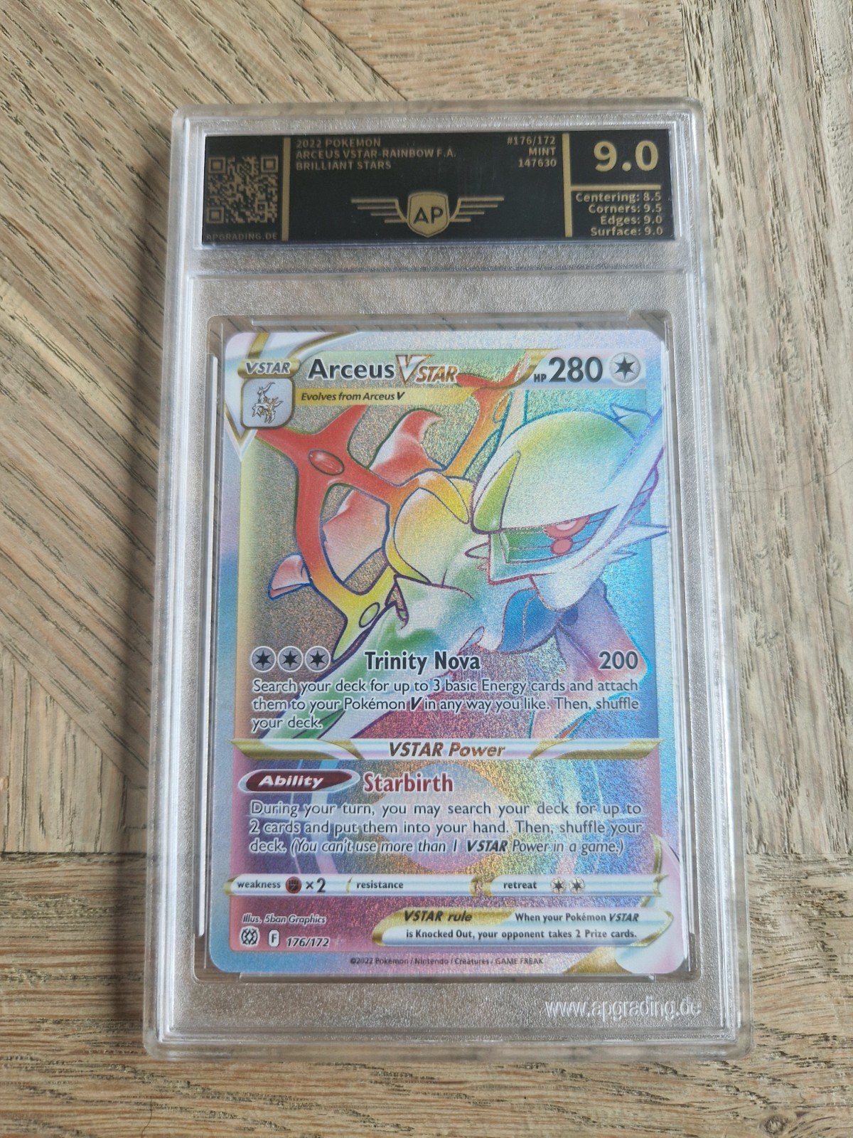 Arceus VSTAR Rainbow Rare 176/172 AP Graded 9.0, Ophalen of Verzenden, Zo goed als nieuw, Losse kaart