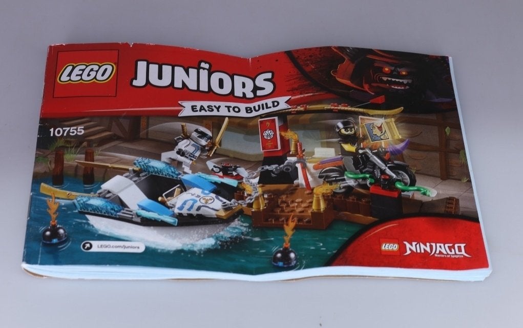 Foto 17 van Lego Juniors ninjago zane's ninjabootachtervolging 10755