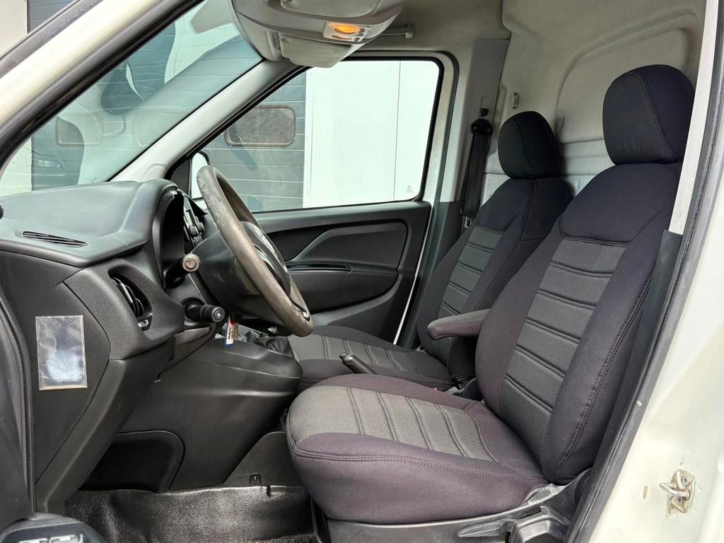 Fiat Doblò Cargo 1.6MJ 105pk 6-versn. SX Navi Airco Cruise, Auto's, Bestelauto's, Voorwielaandrijving, Stof, Gebruikt, 4 cilinders