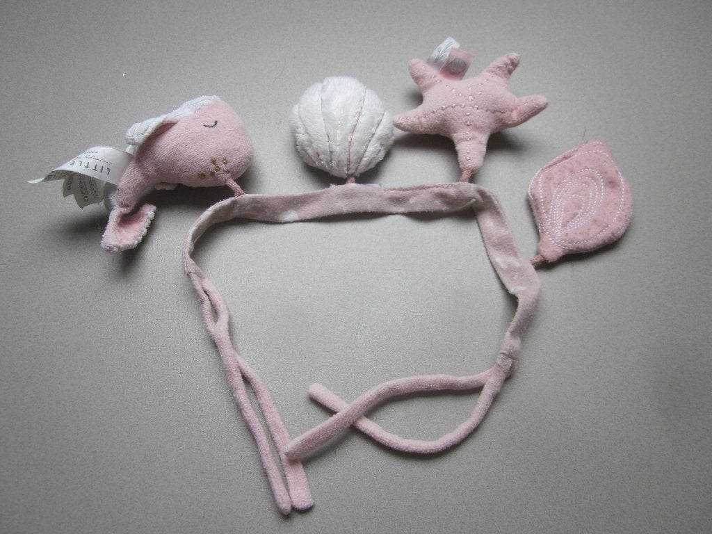 Little Dutch roze wit zacht pluche wagenspanner dolfijn, Kinderen en Baby's, Speelgoed | Knuffels en Pluche, Overige karakters