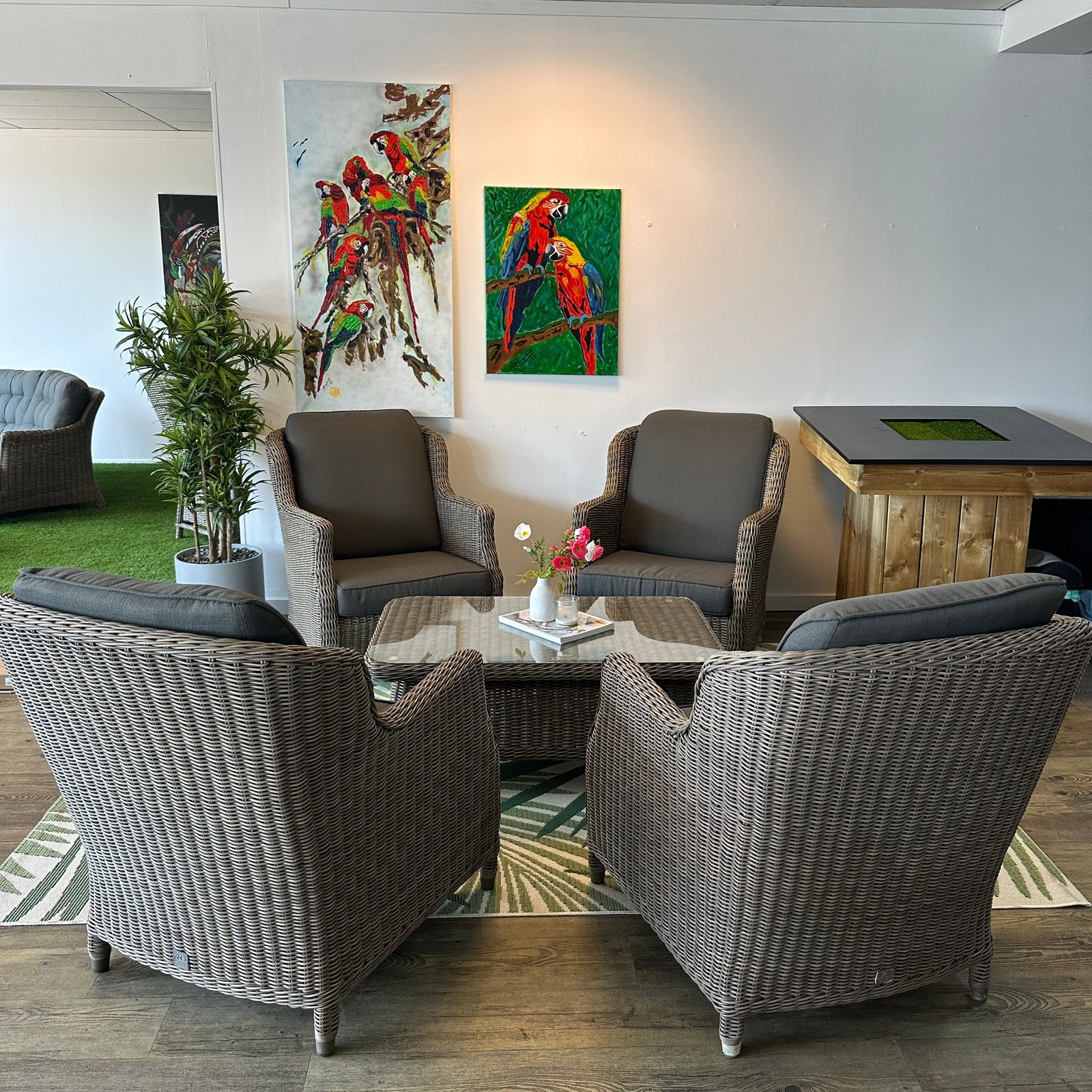 4x. 4 Seasons Outdoor (4SO) Fauteuil + Tafel TWV €2800,-