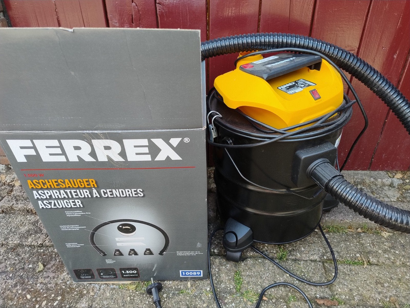 Ferrex Asstofzuiger 1300W zgan., Witgoed en Apparatuur, Ophalen, Zo goed als nieuw