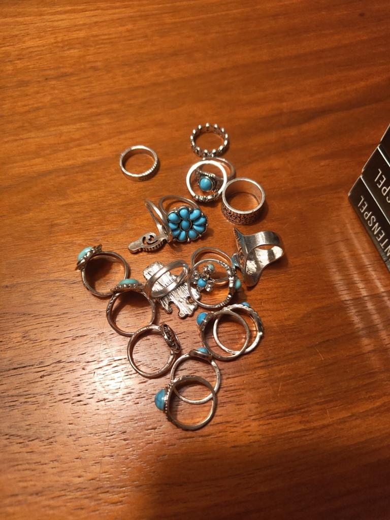 Leuke turquoise kleur ringen (verschillende maten) prijs p.s, Sieraden, Tassen en Uiterlijk, Ringen, Nieuw, Ophalen of Verzenden