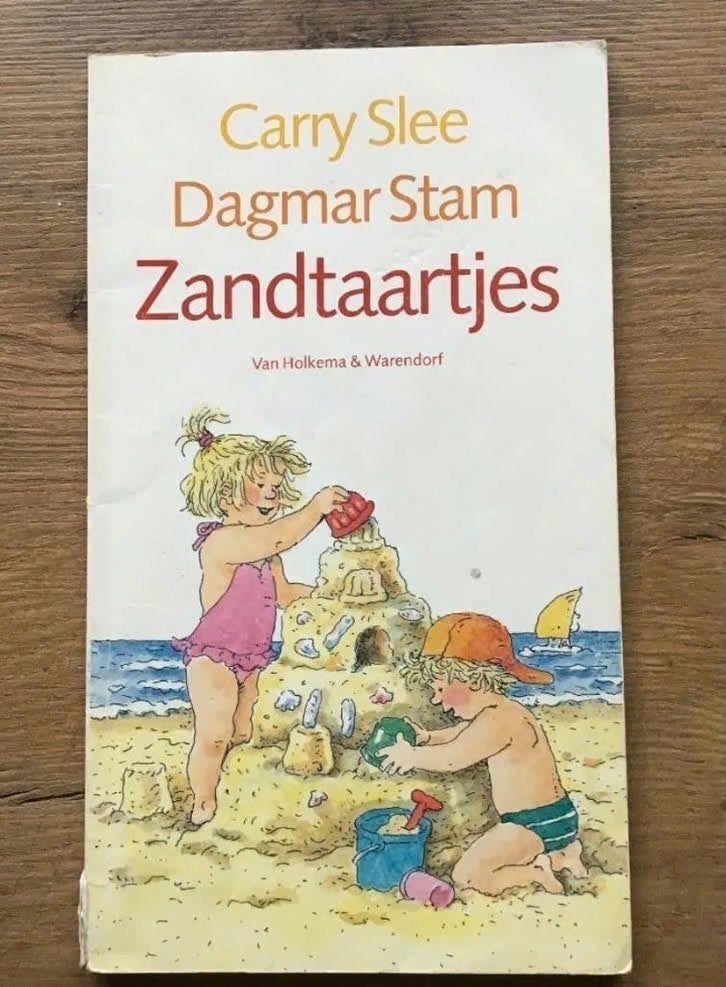 Carry Slee:zandtaartjes met tekeningen van Dagmar Stam, Ophalen of Verzenden, Gelezen, Fictie algemeen