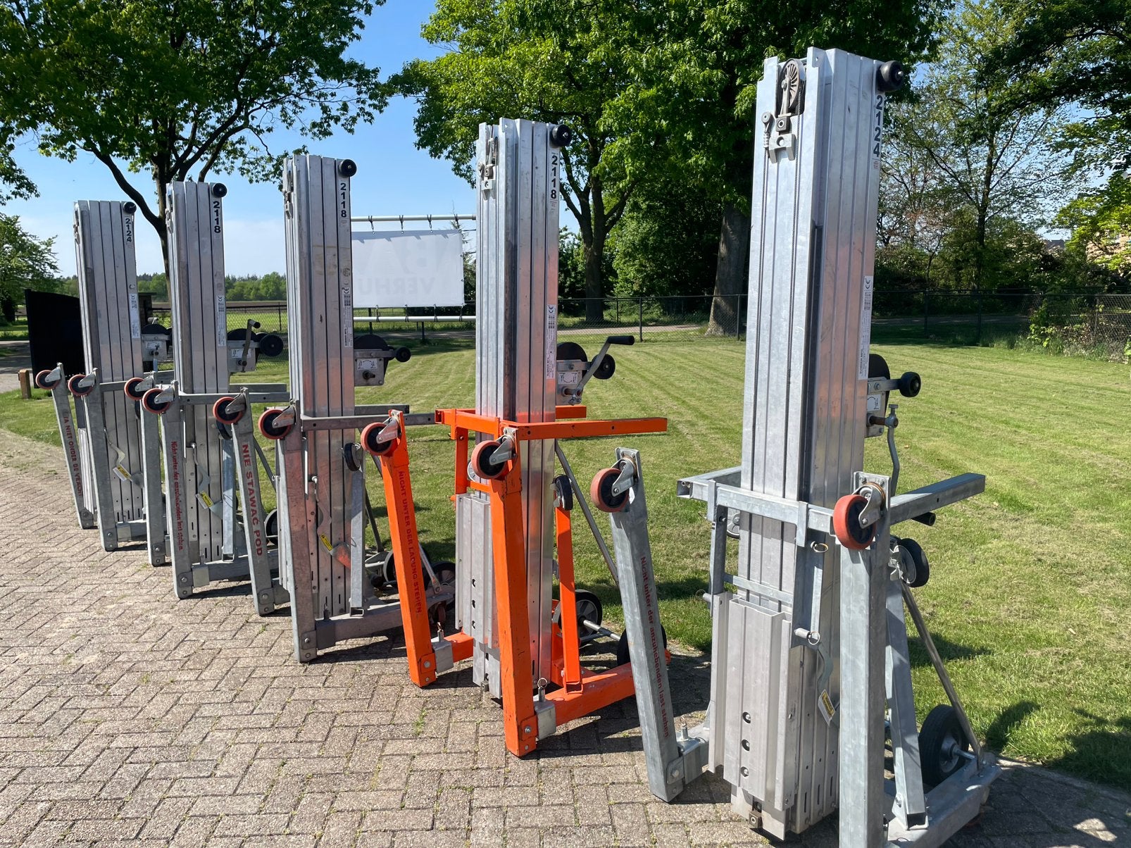Sumner kanaallift bouwlift materiaallift montagelift, Ophalen, Gebruikt