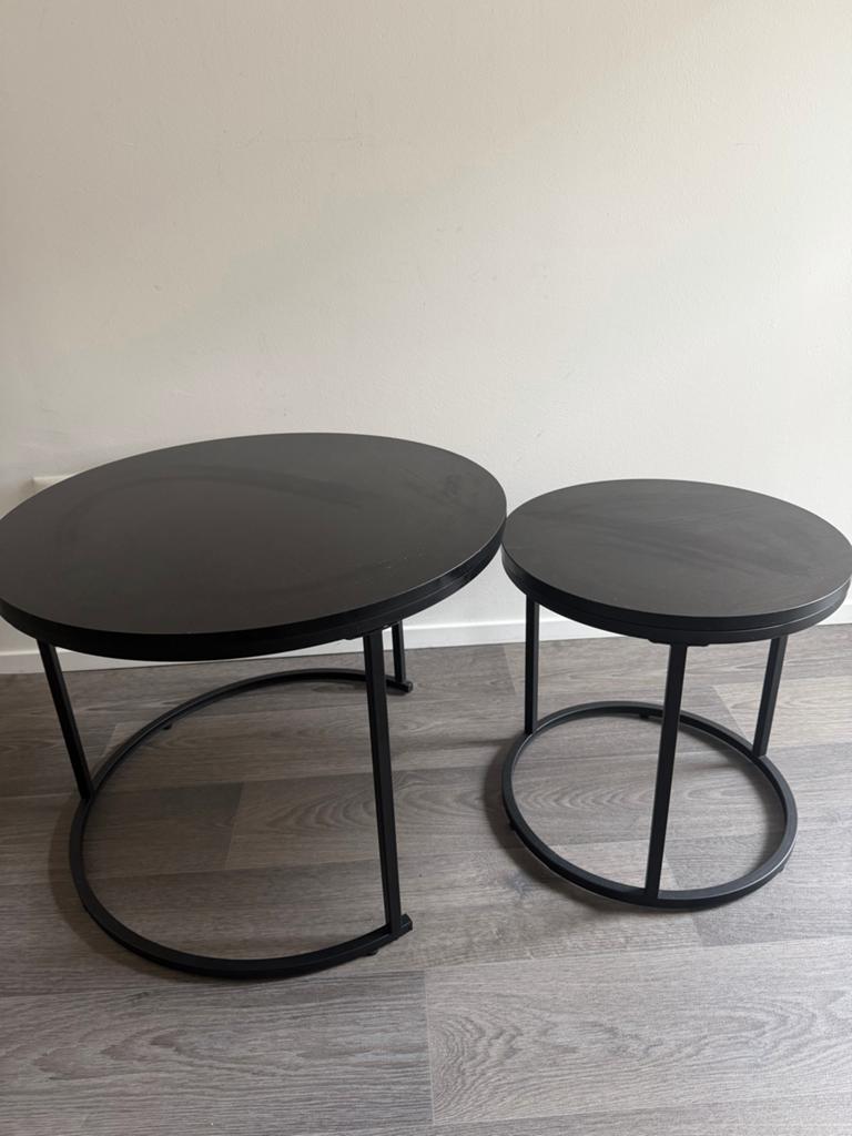 Set van 2 zwarte salontafels, rond en ovaal, Minder dan 45 cm, Gebruikt, Metaal of Aluminium, Ovaal