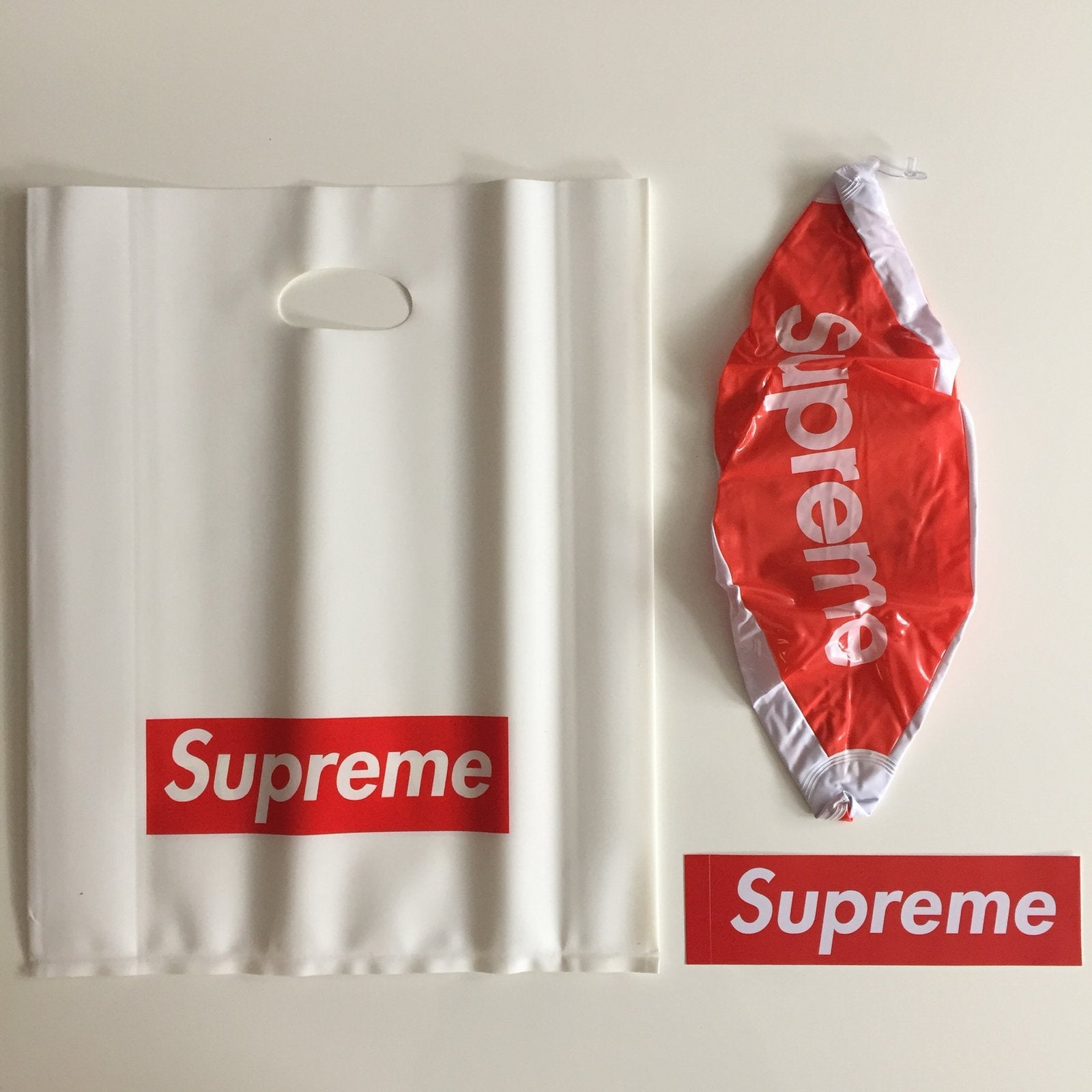 Supreme bal ss15 inflatable beachball opblaasbaar strandbal, Ophalen of Verzenden, Bal