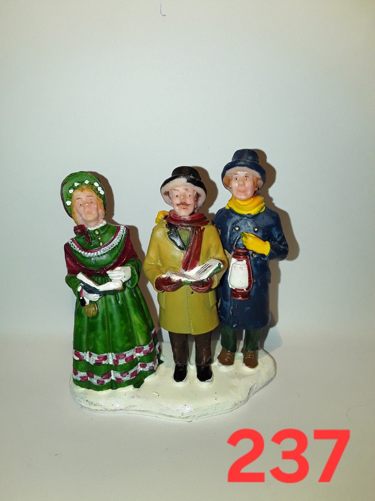 Lemax 62279 carolers jaar 2006., Diversen, Kerst, Ophalen of Verzenden