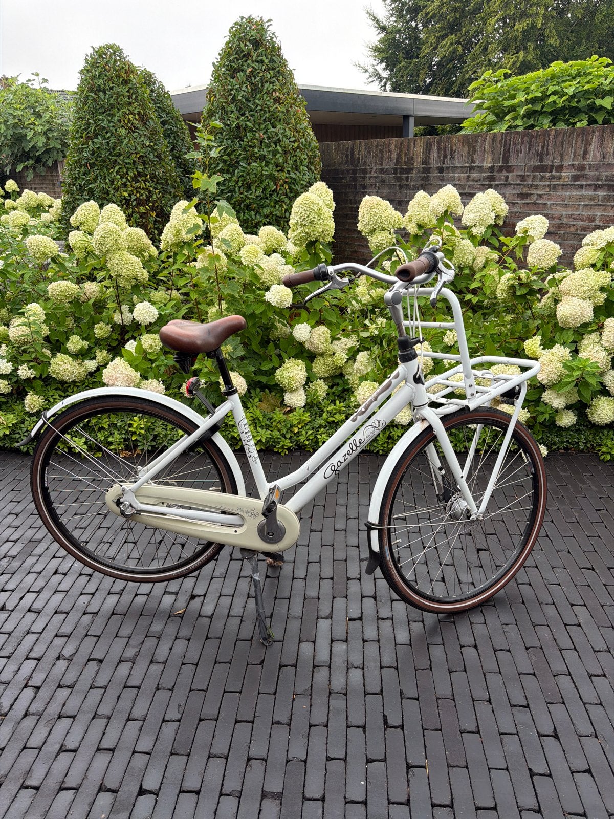 Gazelle Damesfiets met Voordrager - Wit, Ophalen, Terugtraprem, Gebruikt, 50 tot 53 cm