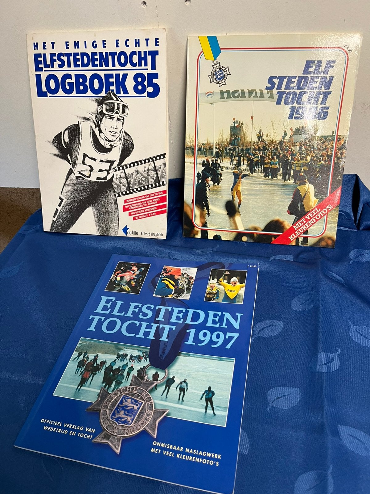 3 boeken Elfstedentocht 1985 - 1986 en 1997, Ophalen of Verzenden, Gelezen