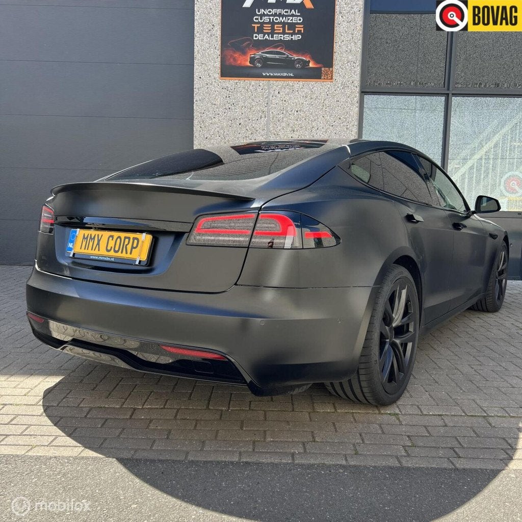 Model S Plaid 2.1s/100 SATIN BLACK IAP CUSTOM STEERING WHEEL, Auto's, Automaat, 2165 kg, Model S, 600 km