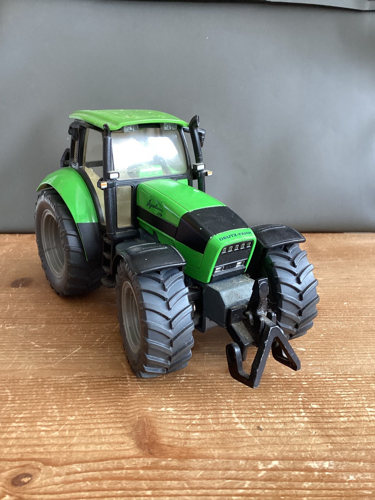 Deuzt trekker, Ophalen of Verzenden, Zo goed als nieuw, Tractor of Landbouw, SIKU
