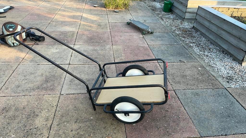 Handige bak/kar voor achter op fiets., Ophalen, Vering, Zo goed als nieuw, Aanhangfiets