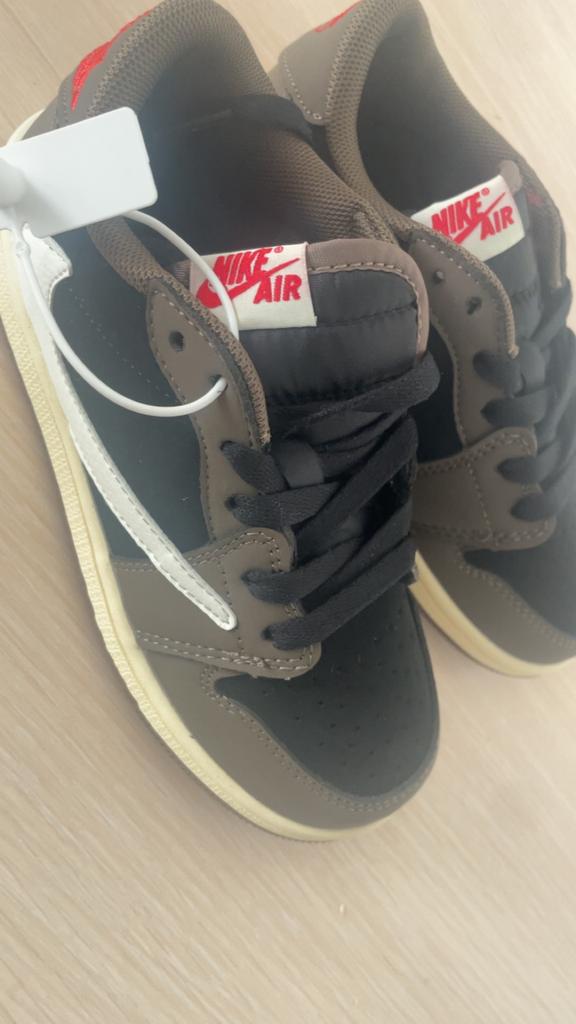 Nike travis scott, Kinderen en Baby's, Jongen of Meisje, Schoenen, Nieuw, Ophalen of Verzenden