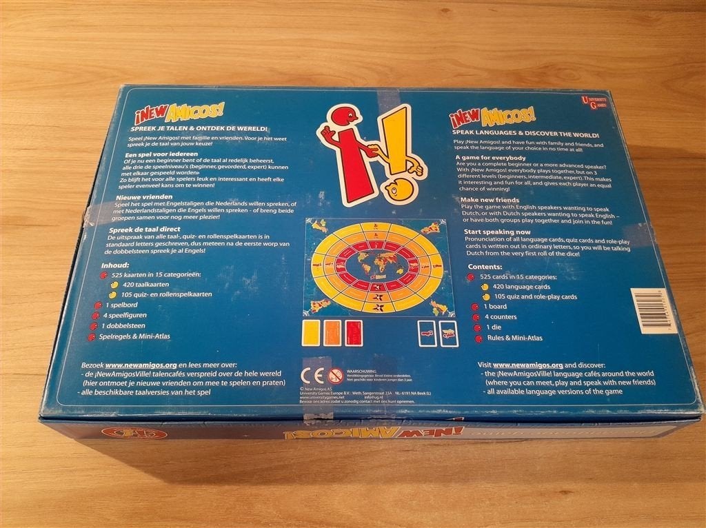 New Amigos - Het talenspel - Engels - Nederlands - s5863, Hobby en Vrije tijd, Gezelschapsspellen | Bordspellen, Verzenden, Zo goed als nieuw