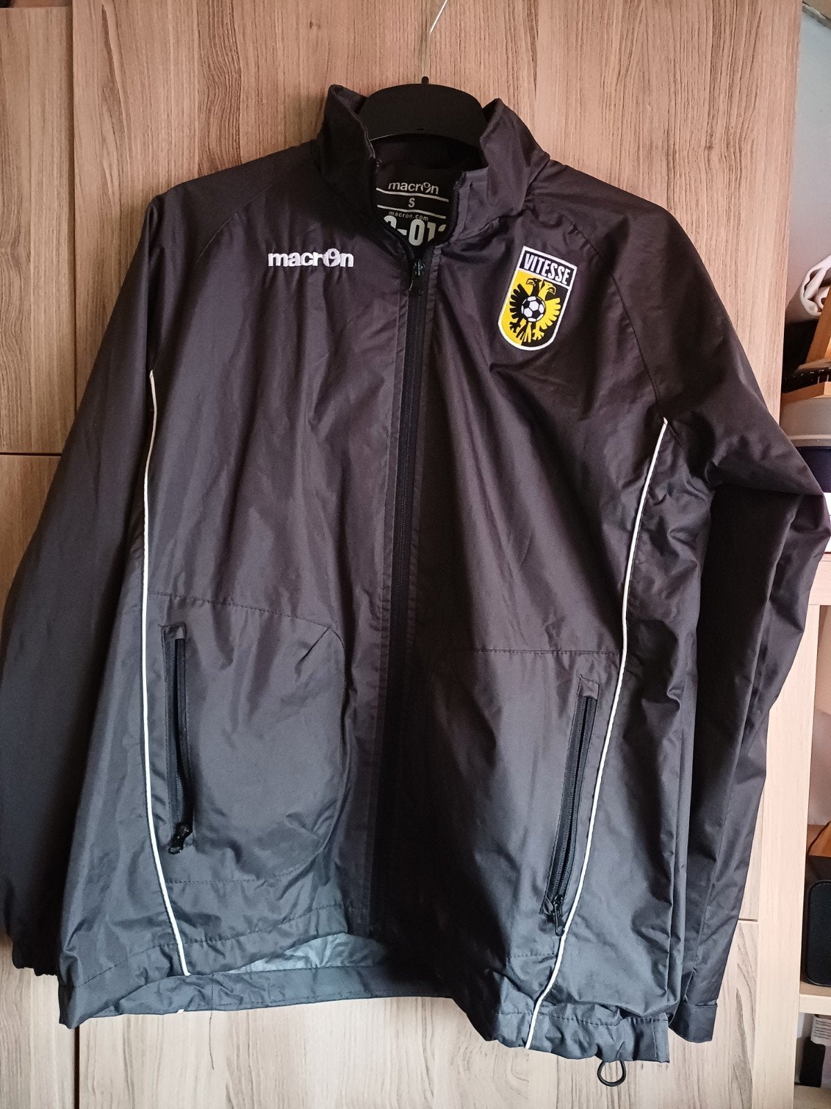 Trainingsjas / Regenjack Vitesse, Ophalen of Verzenden, Zo goed als nieuw, Zwart